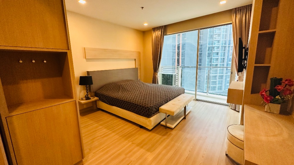 For SaleCondoOnnut, Udomsuk : Close to BTS Sky Walk Condominium 39.69 Sqm. 14th floor (Sell by owner)