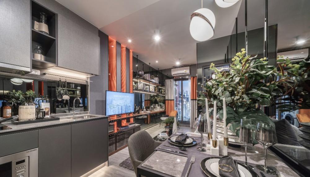 For SaleCondoSiam Paragon ,Chulalongkorn,Samyan : Sell ​​at a discount, do not take anything.  Ideo Chula-Samyan, size 1bedroom.  34.5 sqm. North, open view  The best position in the building  Completed year 66. Cheaper than bad sleep.
 - Near Sam Yan mrt, Chula University, Samyan Midtown

 Contact 06