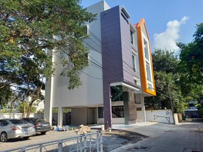 For RentHome OfficeKasetsart, Ratchayothin : For rent, 4-storey home office, new building, area 90 square meters, partially air-conditioned, Ratchada Road, Chatuchak, rental price 100,000 baht / month