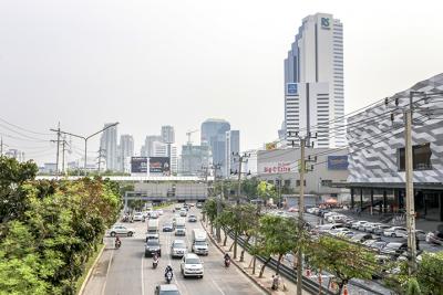 ขายที่ดินรัชดา ห้วยขวาง : ขายที่ดินติดถนนรัชดา ขนาดประมาณ 20 ไร่ เหมาะทำโครงการมิกซ์ยูส ตึกสูง ใกล้สถานีรถไฟฟ้าสายสีส้ม