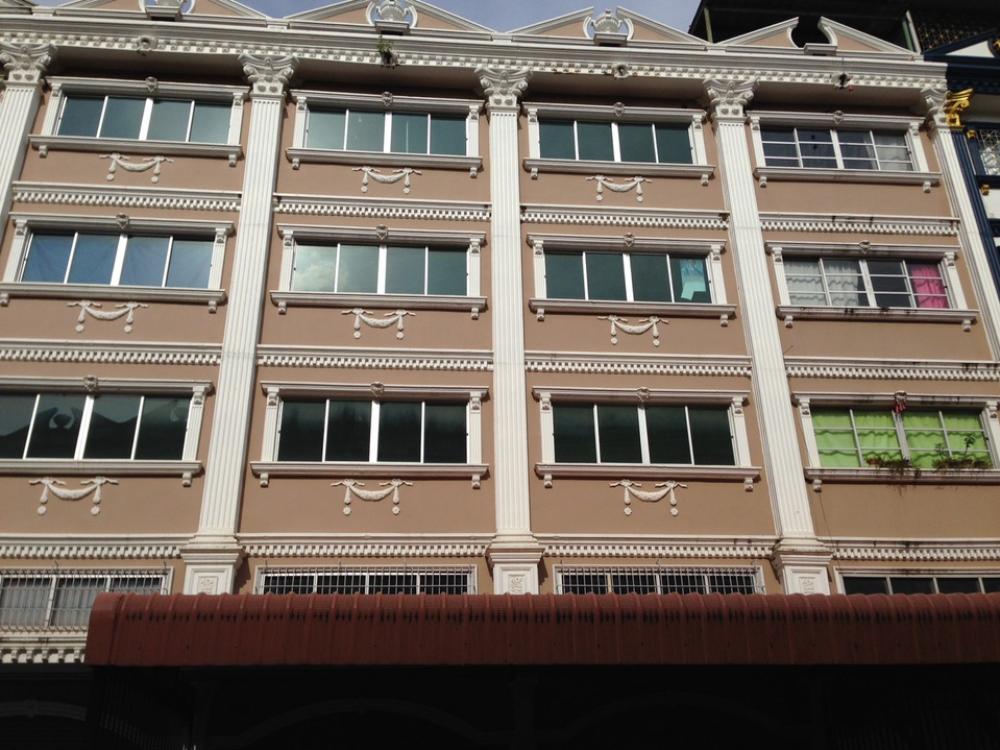 For RentShophouseMin Buri, Romklao : ปล่อยเช่า อาคารพาณิชย์ 4 ชั้น 1/2 ค่าเช่า 9,500 บาท/เดือน หลังโรงเรียนการเรือไทย (Thai Marine School) สี่แยกลำผักชี ถนนสุวิทวงศ์ติดต่อคุณ น้อย 089-159-5914