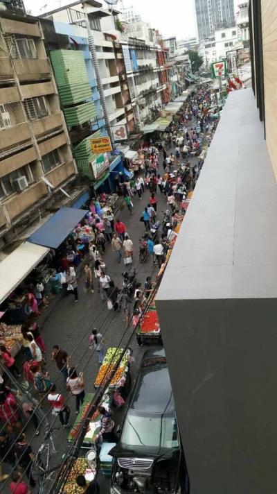 For SaleHouseSilom, Saladaeng, Bangrak : House for sale on Soi Silom 20 in the market area. Many passers, wide area
