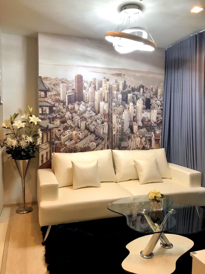 For RentCondoWitthayu, Chidlom, Langsuan, Ploenchit : Life One Wireless Condo for rent : 2 bedrooms 1bathroom for 45 sqm. North facing on 12A floor.With nice and fully furnished and electrical appliances. Just 450 m. to Central embassy Department Store , 800 m. to Central