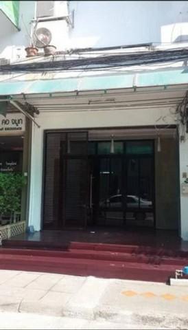 For RentShophouseOnnut, Udomsuk : 4-storey commercial building for rent in Phatthanakan area Soi Phatthanakan 57 In front of Chuan Chuen Phatthanakan Village decorated and ready
