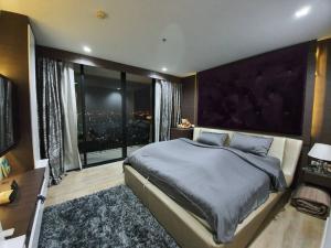 For SaleCondoLadprao, Central Ladprao : Condo for sale, The Issara Ladprao, the best view of the south building, very beautiful decoration, 2 bedrooms 138 sqm, 38th floor.