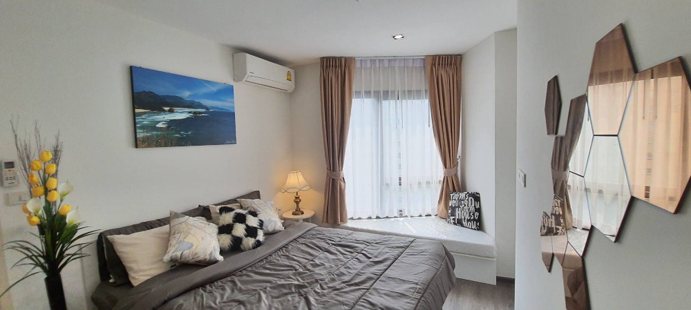 For SaleCondoPattanakan, Srinakarin : 🔥Cut it out for sale 🔥 (Owner sells it herself) Very nice decorated room, 20th floor, good price, next to the yellow line train, Airport Link HuaMak, SRT