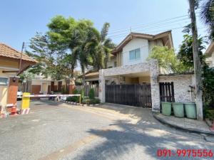 For SaleHouseYothinpattana,CDC : 2-storey detached house on the corner, area 71.1 sq.w. M. Prinyada Chalongrat, near Chalong Rat expressway Central East Ville and The Crytal along the Ramindra Expressway