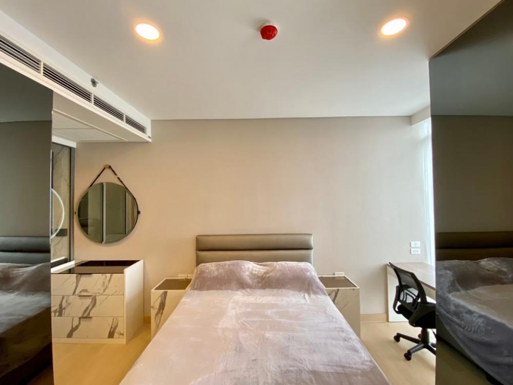 For RentCondoKhlongtoei, Kluaynamthai : 🔥Available Now🔥 Siamese Exclusive Queens 1-1BR 35sqm. Complete electrical appliances 082-459-4297.