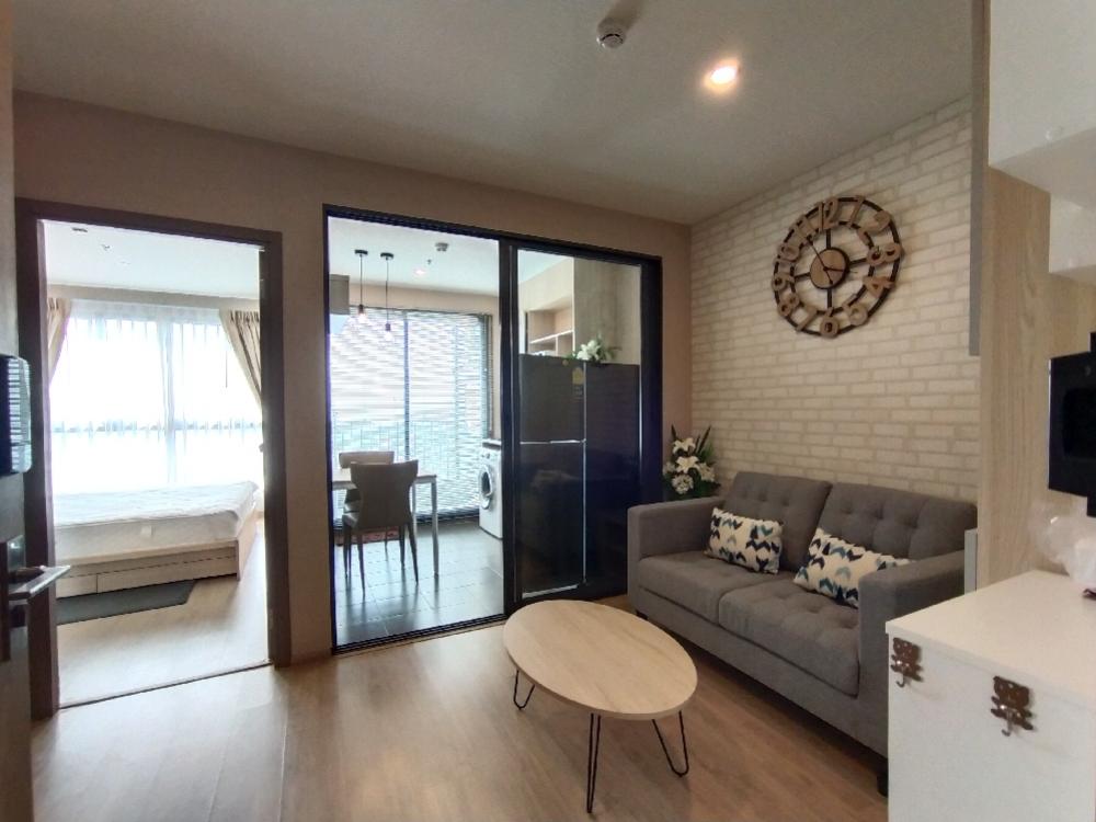 For RentCondoBangna, Bearing, Lasalle : 🌈 Beautiful room on the cover of Ideo o2. 1 bed Line ID: 0989393917