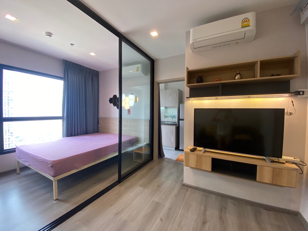 ให้เช่าคอนโดรัตนาธิเบศร์ สนามบินน้ำ พระนั่งเกล้า : ให้เช่า The Politan Rive ชั้น 42 24ตรม. 7000 ต่อเดือน พร้อมเข้าอยู่ทันที