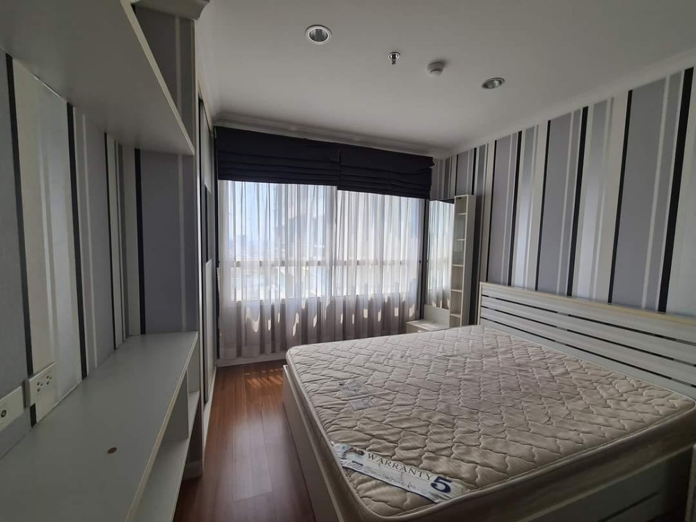 For RentCondoPinklao, Charansanitwong : Lumpini Suite Pinklao / Studio 35 m² 1 bed 1 bath 1 living room 18th floor