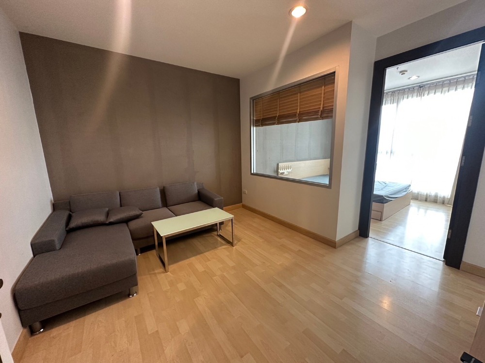 For RentCondoRatchadapisek, Huaikwang, Suttisan : Rhythm Ratchada For Rent !! 13,000 baht only, beautiful room, new floor, size 36 sq m, high floor, ready to make an appointment to see.