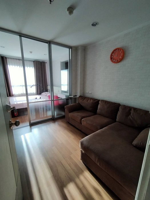 For SaleCondoPinklao, Charansanitwong : Urgent sale!! Lumpini Place Boromarajonani - Pinklao, 1 bedroom, 18th floor, size 28 sq m., Only 1.99 million baht!! interested 086-557-9898