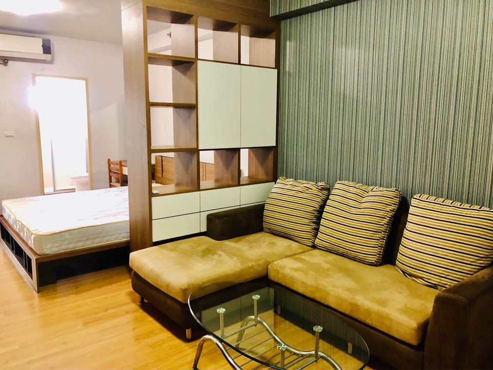 For RentCondoRama9, Petchburi, RCA : #Condo for rent Supalai Park Asoke-Ratchada (Condo for rent Supalai Park Asoke-Ratchada) - studio room, 1 bathroom - Floor 24, size 35 sq m. - Fully furnished, price 11,500 baht / month.