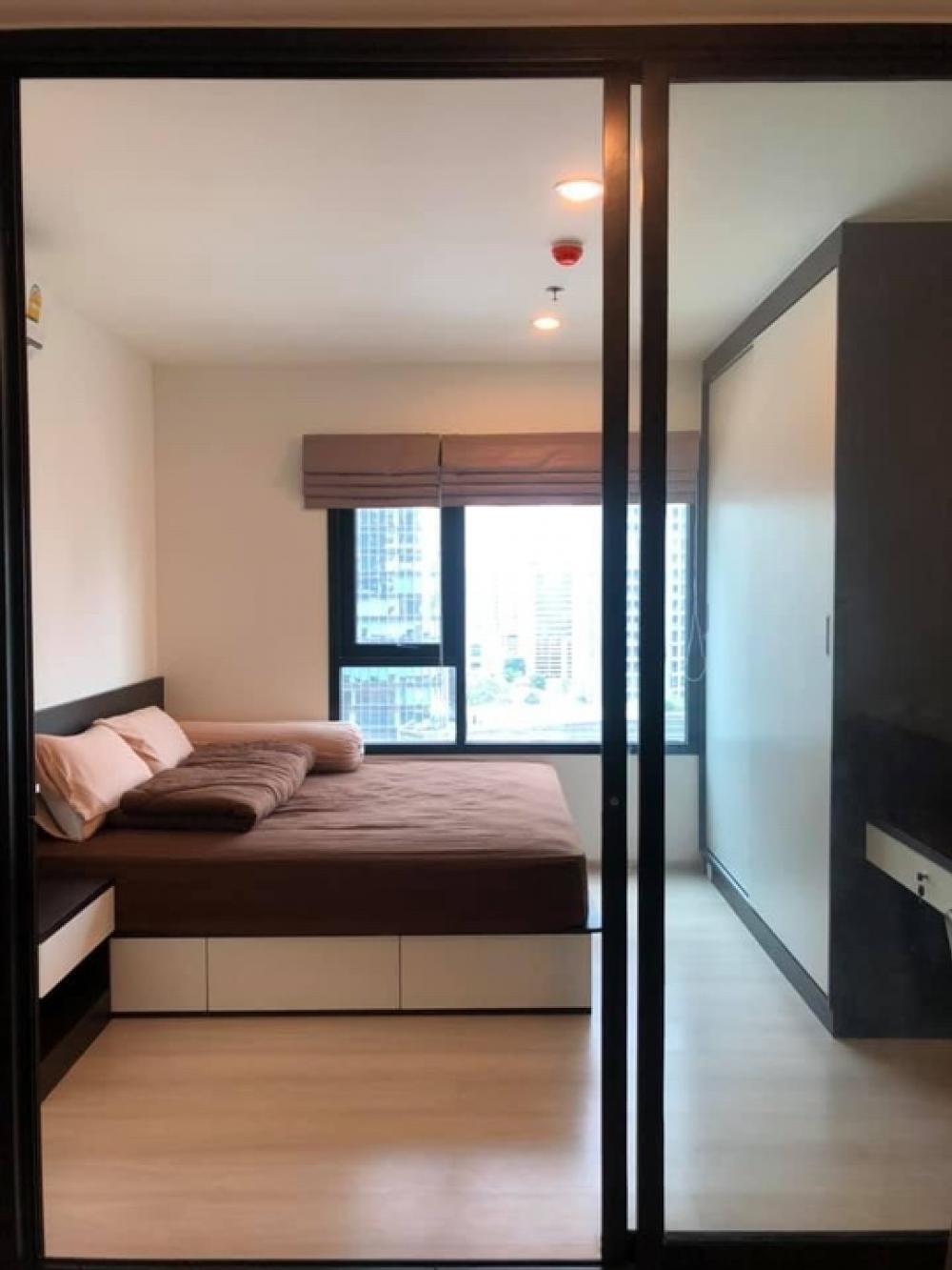 For RentCondoRama9, Petchburi, RCA : 🔥Available Now🔥Life Asoke 1-1BR 29 sqm. Complete electrical appliances 082-459-4297
