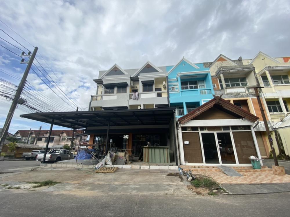 For SaleShophousePhuket : Sale with tenants! Commercial building, golden location, next to Wichitsongkram Road, Phuket, near the entrance to Mor, Kathu, suitable for offices, shops, clinics, restaurants (owners sell by themselves)