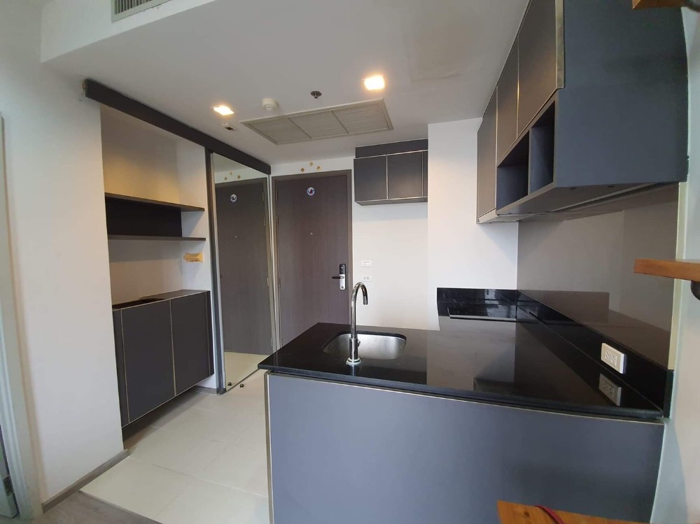 ขายคอนโดวงเวียนใหญ่ เจริญนคร : 3137-A😊😍 For RENT & SELL ให้เช่าและขาย 1 ห้องนอน🚄ใกล้ BTS สถานีวงเวียนใหญ่🏢นายน์ บาย แสนสิริ NYE by sansiri 🔔พื้นที่:33.00ตร.ม.💲เช่า:15,000฿💲ขาย:4,430,000฿📞O88-7984117,O65-9423251✅LineID:@sureresidence