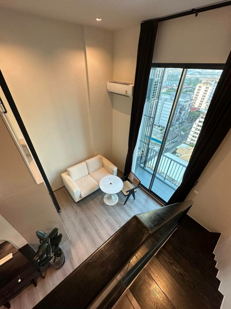 For RentCondoSapankwai,Jatujak : ++ Urgent rent, The Reserve Phahol - Pradipat, Duplex room, 1 bathroom, 38.24 sq m, fully furnished, ready to move in.