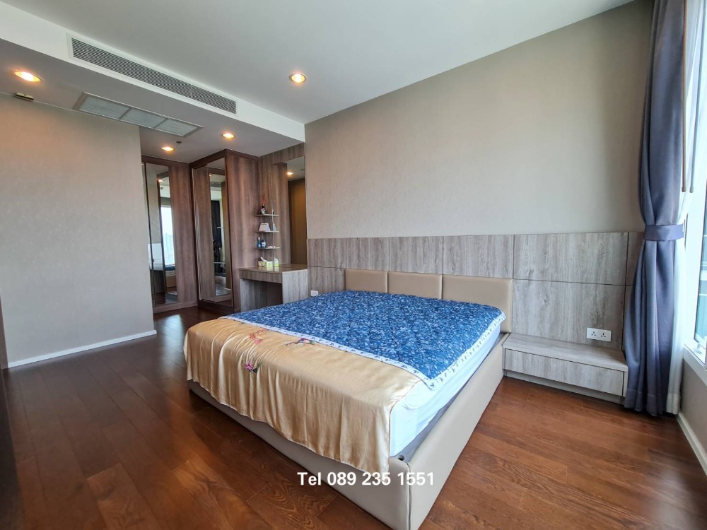 For SaleCondoSathorn, Narathiwat : For Sell!!! Menam Residences 2 bed, high floor, with built-in furniture, luxury, special price