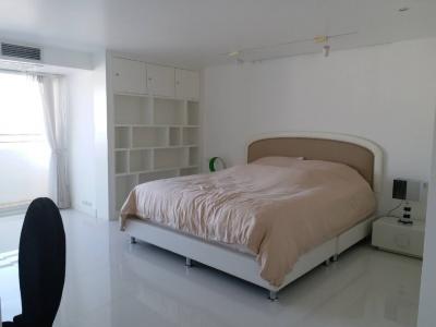 For RentCondoSukhumvit, Asoke, Thonglor : 3173-A😊 For RENT 3 bedroom for rent 🚄 near BTS Thonglor 🏢 Regent on the Park 2 Regent On The Park II 🔔 Area: 265.00 sq m Rent: 88,000 ฿ 📞O88-7984117, O65-9423251✅LineID: @sureresidence