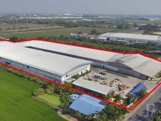 ขายโรงงานนครปฐม พุทธมณฑล ศาลายา : ขาย โรงงาน นครชัยศรี ใกล้สนามบินใหม่ 10000 ตรม. 10 ไร่ 2 งาน วัดป่าศรีถาวร มีใบรง4 พร้อมเริ่มกิจการได้เลย