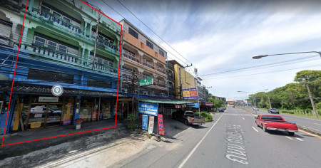 For SaleShophousePattaya, Bangsaen, Chonburi : Unbelievably cheap sale !! Commercial building, 2 booths, 3.5 floors, next to Sukprayoon Road, connecting Bypass - Chalermthai Near Amata Nakorn Industrial Estate