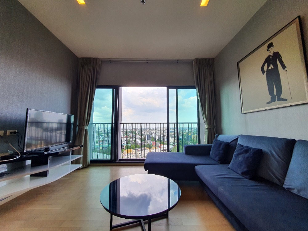 For RentCondoSukhumvit, Asoke, Thonglor : Noble Reveal Ekkamai. 300M away from BTS!