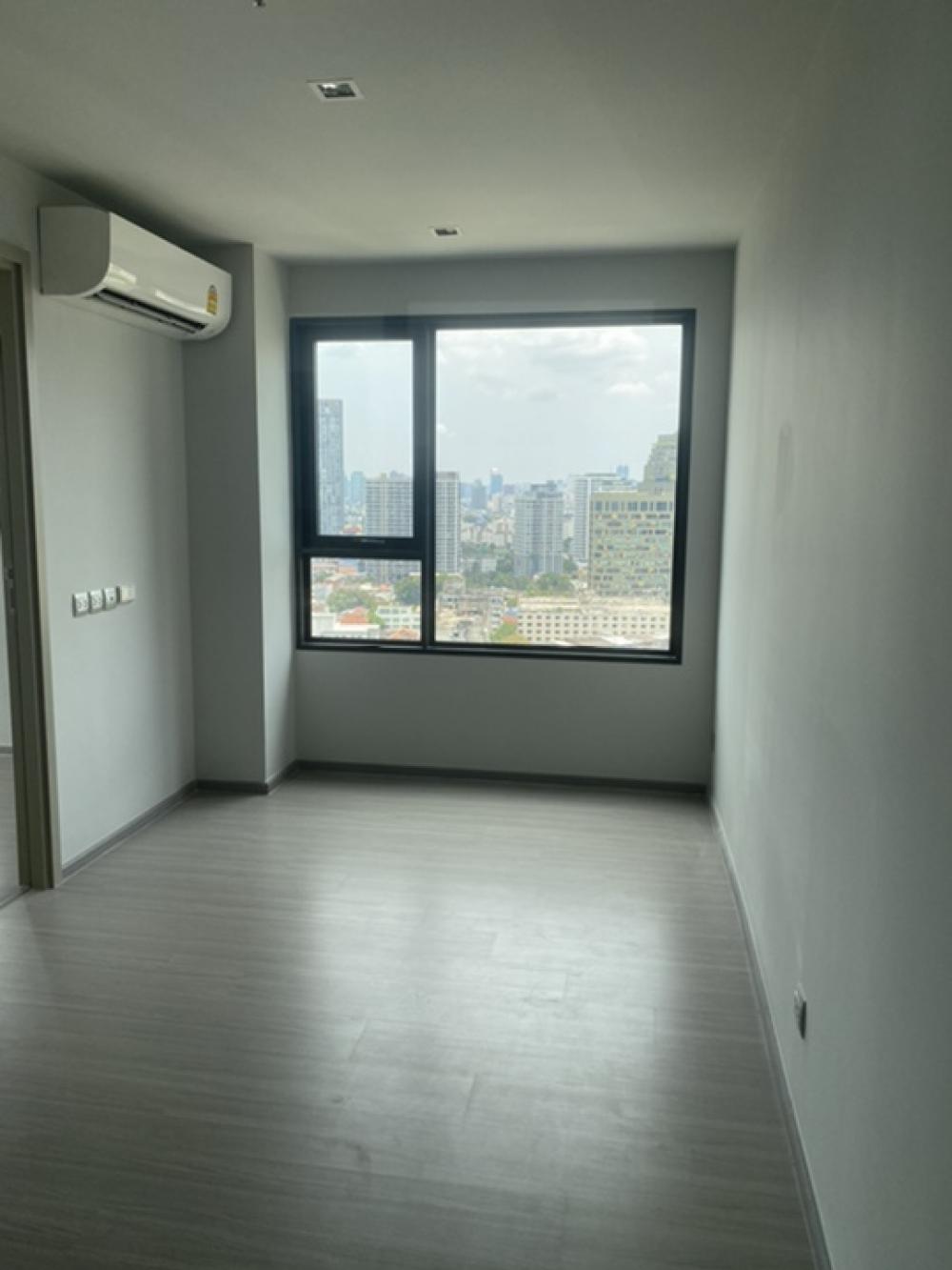 For SaleCondoLadprao, Central Ladprao : Condo for sale, Life Ladprao, 2 bedrooms, 1 bathroom, Building B, separate kitchen