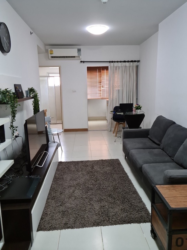 For SaleCondoKasetsart, Ratchayothin : Supalai Park Ratchadayothin, quick sale, 3.2 million baht only The price can be discussed. Large 1 bedroom room, 49.25 sq m, ready to show the room. You can make an appointment to see it.