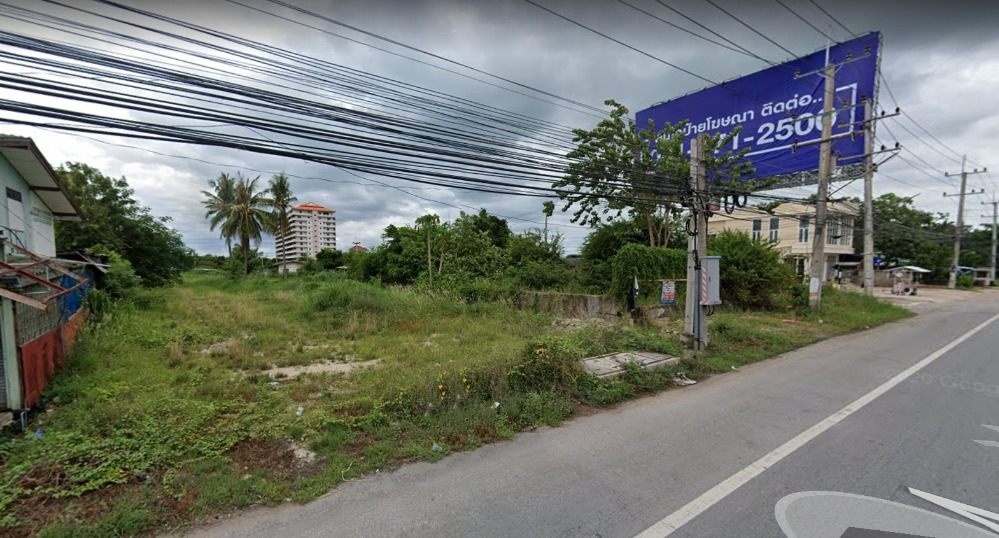 For RentLandCha-am Phetchaburi : Land for rent, next to the main road, Petchkasem Road, Cha-am, price is only 12,500 baht !!