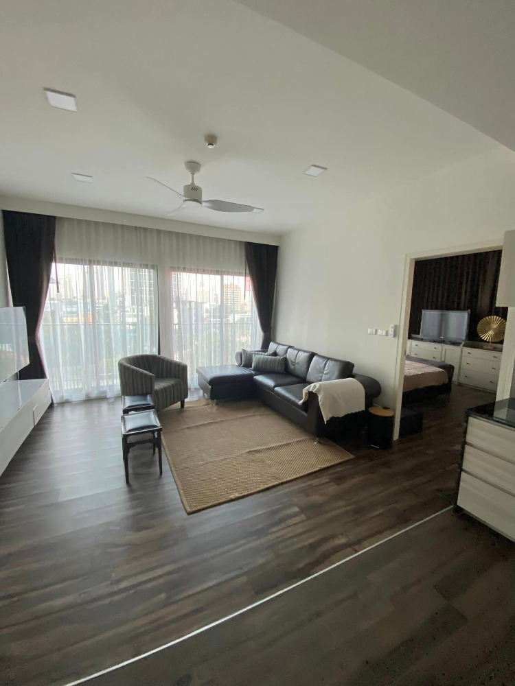 ให้เช่าคอนโดสุขุมวิท อโศก ทองหล่อ : Noble Reveal Ekkamai เอกมัย  *Newly Renovated