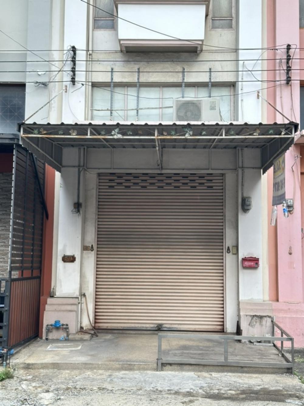 For RentShophouseBang Sue, Wong Sawang, Tao Pun : ให้เช่าตึกแถว 4ชั้นครึ่ง‼️ ทั้งตึก‼️ถูกมาก ทำติวเตอร์ คาเฟ่ได้หมด ‼️ ใกล้รฟฟสายสีแดงบางโพ  ‼️‼️เกตเวย์ บางซื่อโทร 0952896562
