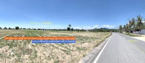 For RentLandPattaya, Bangsaen, Chonburi : Long-term rent, Na Wang land, area of 26 rai, near the motorway road, Bang Mung, Chonburi.
