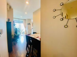 For SaleCondoRatchathewi,Phayathai : Condo Chewathai Ratchaprarop, 2 bedroom 59 sqm. 22th floor, near BTS, ARL, expressway
