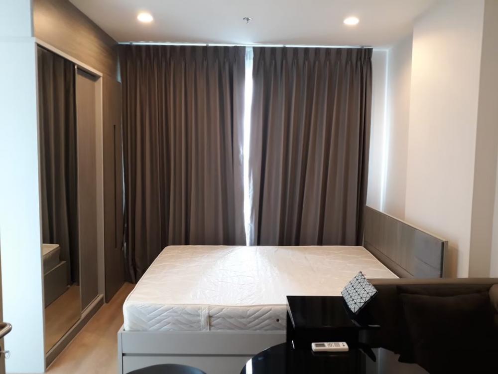 For RentCondoThaphra, Talat Phlu, Wutthakat : The owner of the room for rent, 9500 Ideo Sathorn Thapra Studio, 22nd floor, built in by SB with complete electrical appliances.