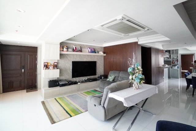 For SaleCondoSukhumvit, Asoke, Thonglor : Duplex Penthouse for sale, Baan Prompong Condominium, Sukhumvit 39, top floor, size 294 sq.m., 3 bedrooms, 5 bathrooms, maid's room, Panorama view, near EmQuartier, beautiful decoration, ready to move in.