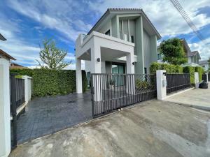 For RentHouseChiang Mai : ASS1539 -Two-story detached house for rent with 3 bedrooms and 3 bathrooms. -The space in 50.8 sq.w. -The price is at THB 22,000 per month.