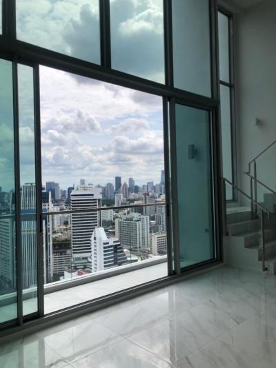 For SaleCondoNana, North Nana,Sukhumvit13, Soi Nana : [For Sale] HYDE 11 450 meters From Nana BTS Station Magnificent Design with Automatic Packing Lot