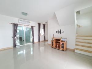 For RentTownhouseRama5, Ratchapruek, Bangkruai : Townhome for rent, 2 floors, 3 bedrooms, 2 bathrooms, Casa City Ratchaphruek-Rama 5, on the main road, convenient to travel