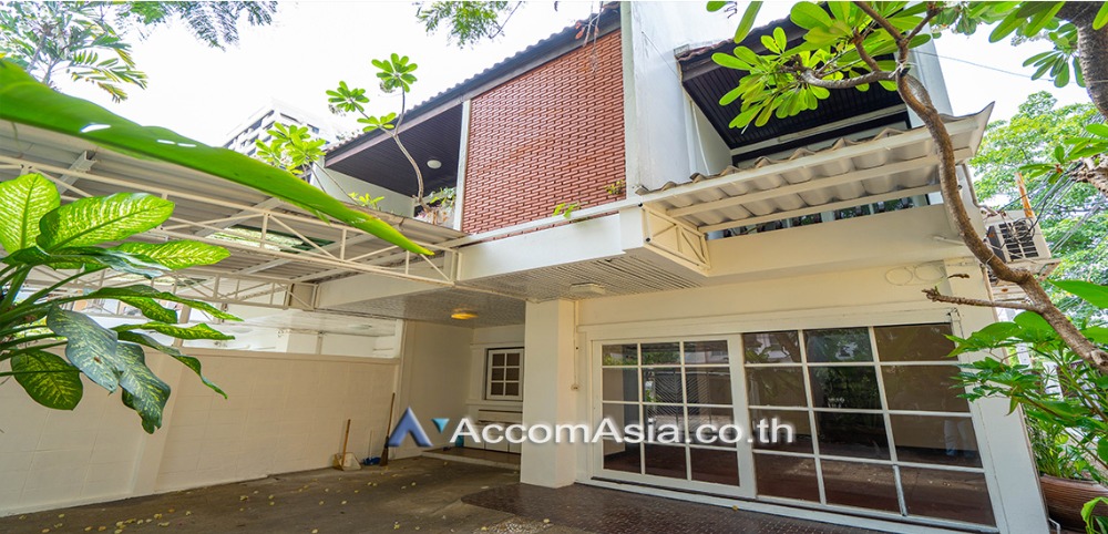 ให้เช่าบ้านนานา : 3 Bedrooms House for Rent in Sukhumvit, Bangkok near BTS Nana (11001701)