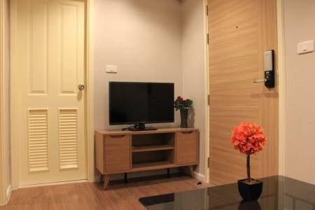For RentCondoOnnut, Udomsuk : Very cheap discount!! Good room, fully furnished, ready to move in, Condo B-Republic, Sukhumvit 101/1, convenient travel, near BTS, can enter and exit in many ways.