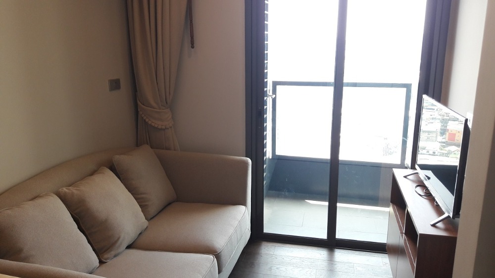 For RentCondoSukhumvit, Asoke, Thonglor : The Lumpini 24 / 26 sq m. 1 bedroom 1 bathroom 20th floor