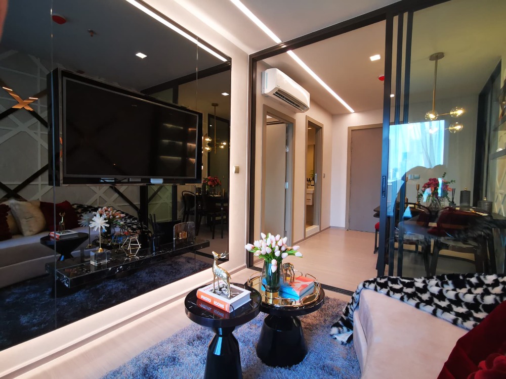 For SaleCondoRama9, Petchburi, RCA : ★☆For Sale 1 bedroom 35 sq m. INTER-LOCKED for sale 4.68 million Fully-Furnished (The picture of the sample room is not the actual room) ★☆