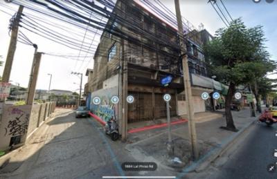 For SaleLandRatchadapisek, Huaikwang, Suttisan : Land for sale, golden location, next to Ladprao Road, Pak Soi Ladprao 68, 1 rai 1 ngan 26.5 square meters, width 14 m, next to the road near Ladprao 71 station, suitable for condo development