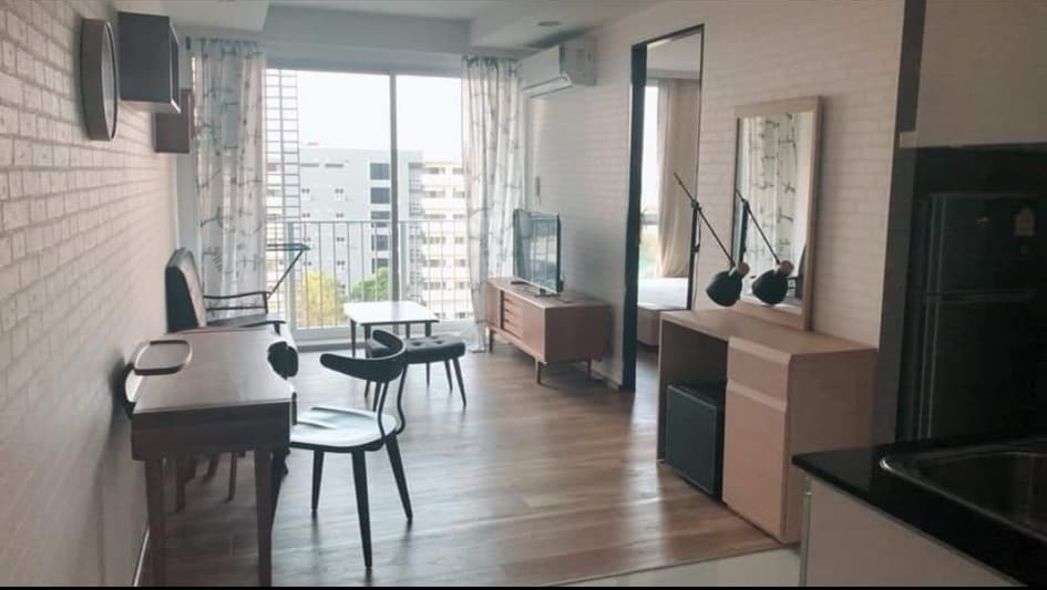 For SaleCondoLadprao, Central Ladprao : ☆★Sale Abstracts Pahonyothin 1 bed 45 sqm. Price includes all expenses **** Fully-Furnished !! Full garden view ☆★