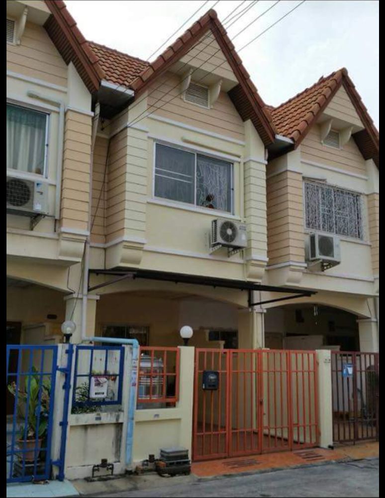 For RentTownhouseLadprao101, Happy Land, The Mall Bang Kapi : Townhouse for rent, 2 floors, Ladprao 101, near the yellow line.