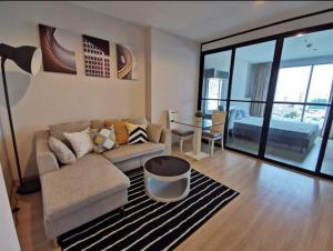 For RentCondoLadprao, Central Ladprao : Condo for rent Life @ Ladprao 18 ready to move in  Install new wallpaper in the whole room. 18, 8th floor, room size 40 sq.m., 1 bedroom, 1 bathroom, 1 kitchen, beautiful garden view.