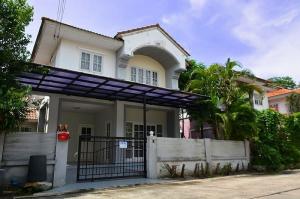For RentHouseNawamin, Ramindra : House for rent Burirom-Safari World. Twin house 3 bedrooms, 18,000 baht/month