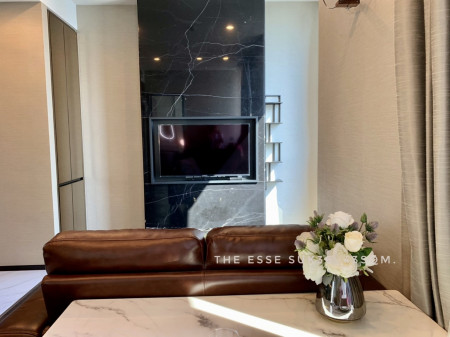 ให้เช่าคอนโดสุขุมวิท อโศก ทองหล่อ : ให้เช่า คอนโด 1 ห้องนอน สไตล์ญี่ปุ่น The Esse สุขุมวิท 36 43 ตรม. เรียบหรู ดูดี ใกล้BTSทองหล่อ