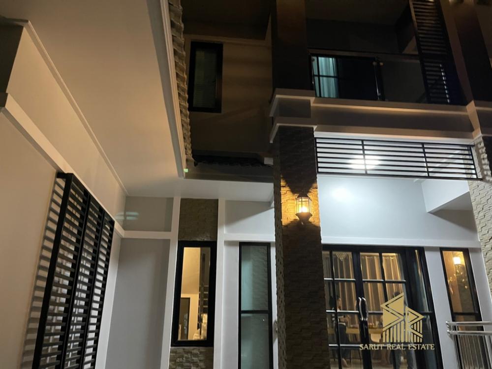 For SaleHouseNong Khai : Luxurious detached house for sale in the heart of Nong Khai city.